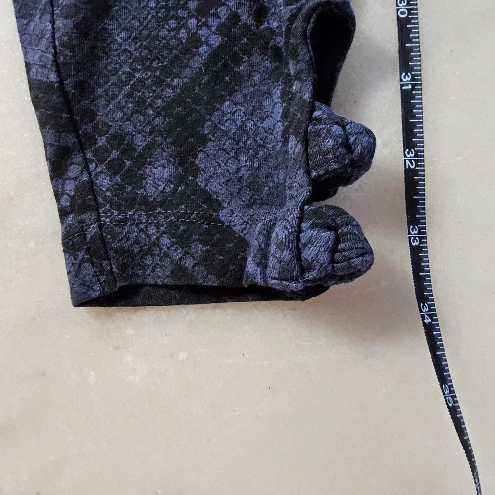 Old Navy Snakeskin Print Stirrup Leggings‎ Womens Medium Blue Black - Picture 9 of 11